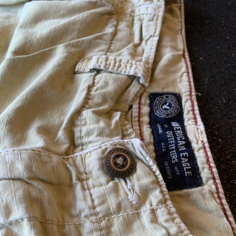 American Eagle cargo shorts